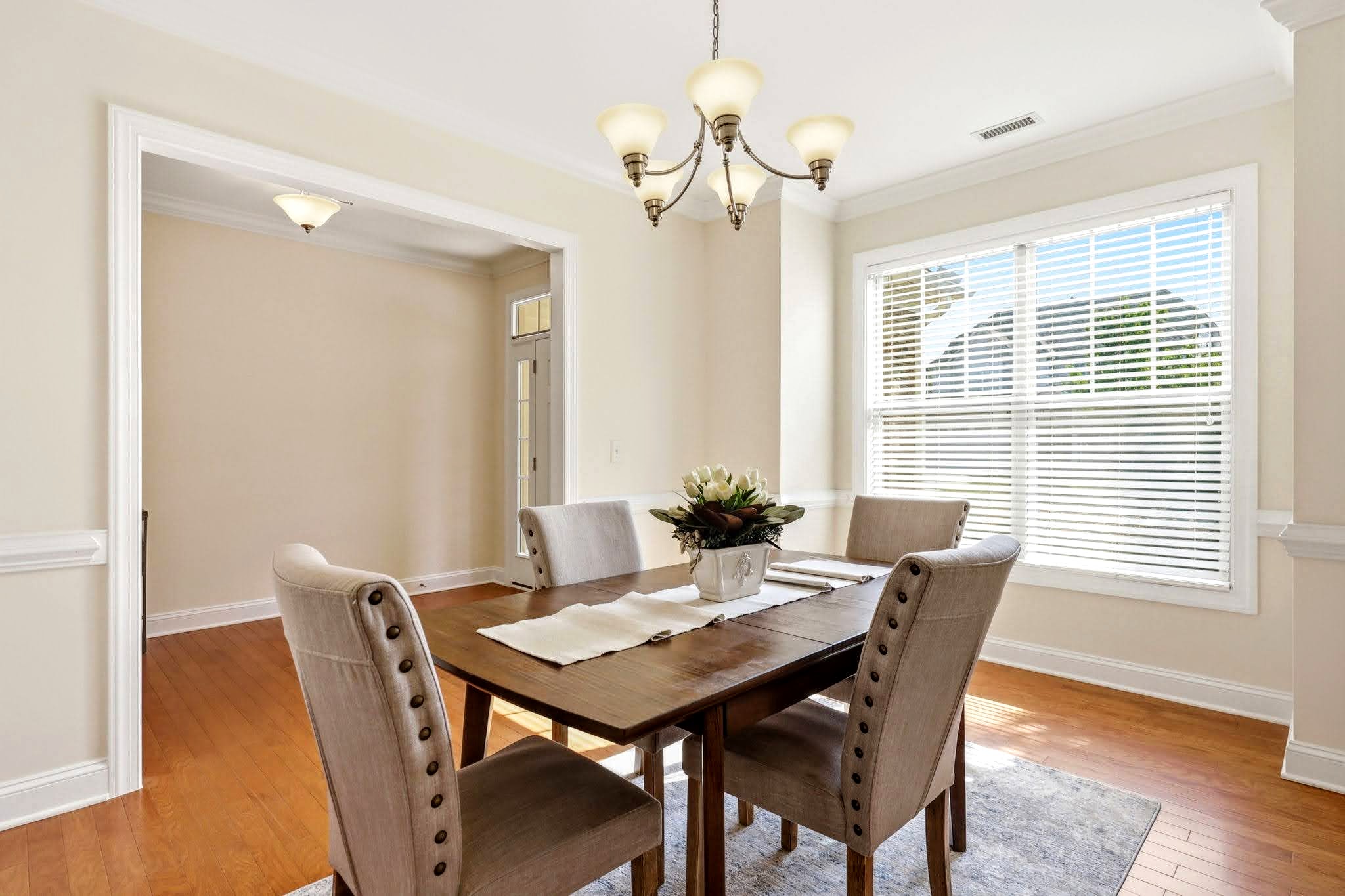Formal Dining · View 2