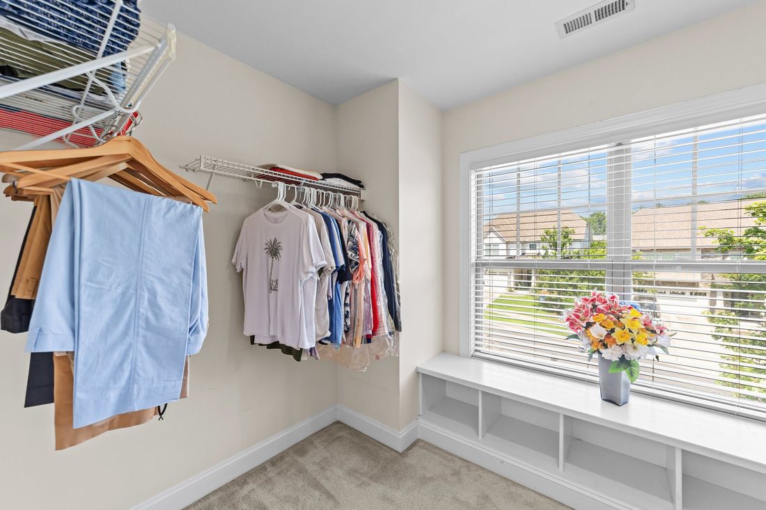 Walk-in closet